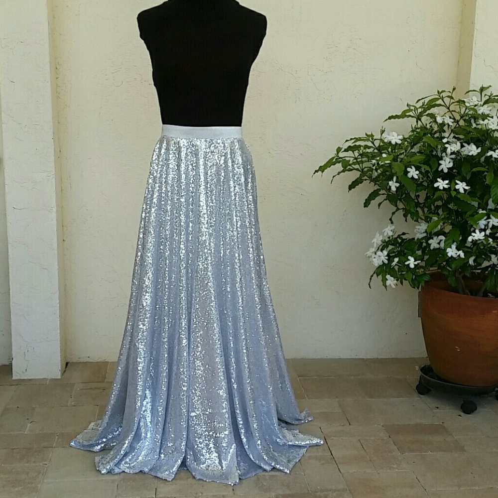 Ladies Silver Sequin Ball Gown Skirt - Picture 8 of 11